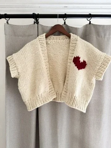 Free Knitting Pattern Super Bulky Heart Sweater | Grateful Heart